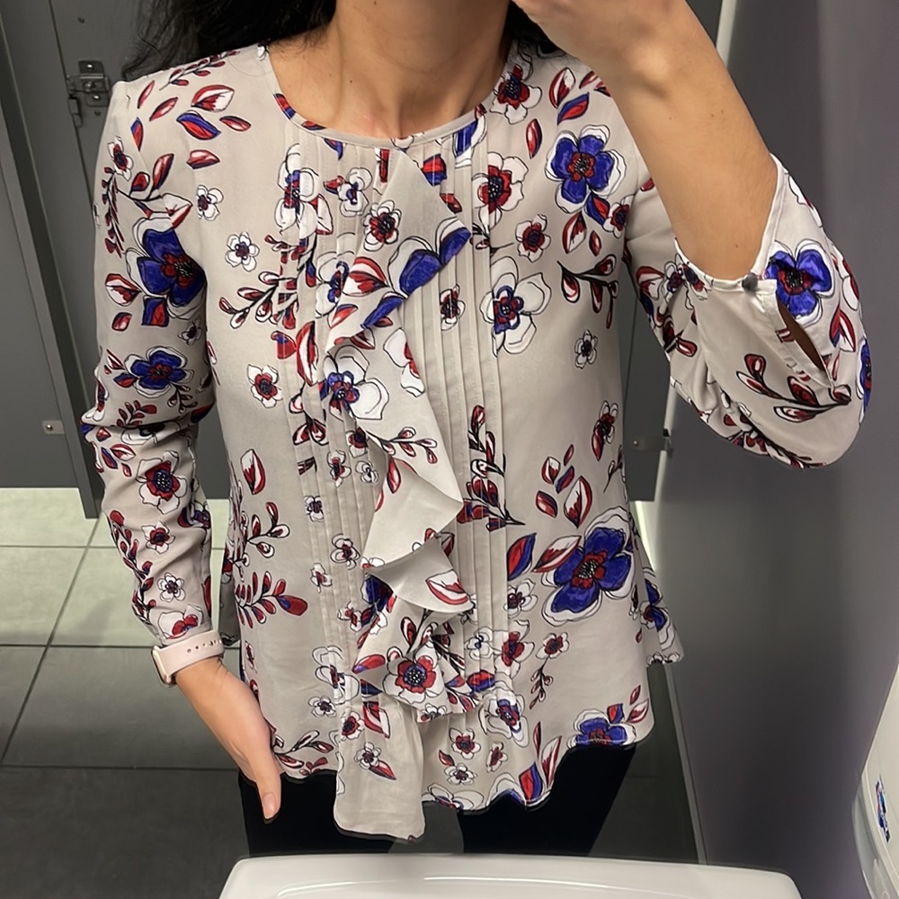 In new condition blouse by banana republic